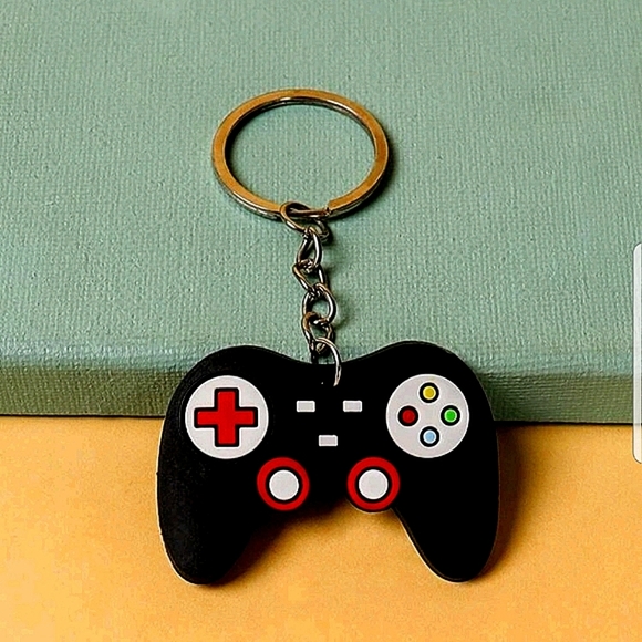 💖 Gamepad Design Keychain - Picture 1 of 3